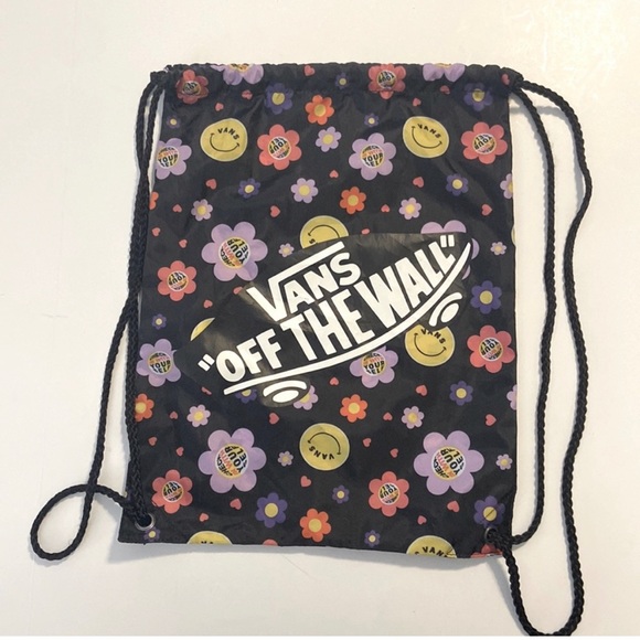 Vans Handbags - ⭐️NEW⭐️ VANS Drawstring Lightweight Backpack